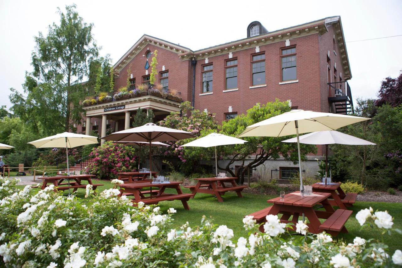 Mcmenamins Grand Lodge Forest Grove Exterior foto